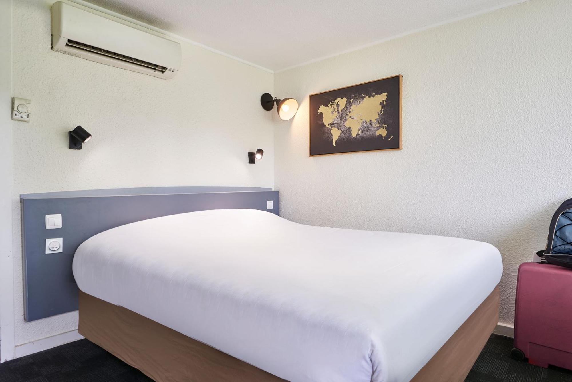 Hotel Kyriad Direct Le Bourget Gonesse Esterno foto